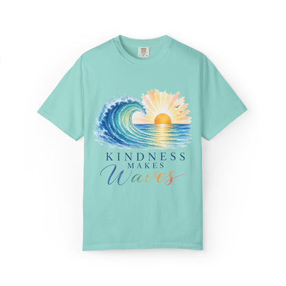 Kindness Makes Waves Comfort Tee